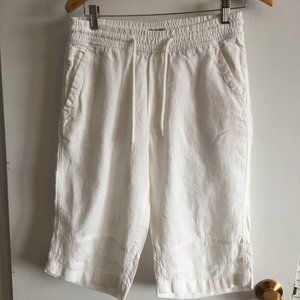 ❤️4/$20 POINT ZERO white linen carpi shorts